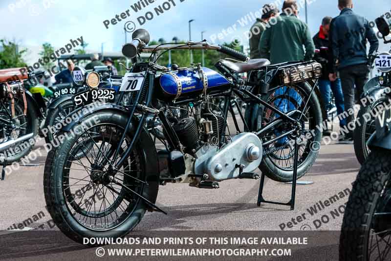 Vintage motorcycle club;eventdigitalimages;no limits trackdays;peter wileman photography;vintage motocycles;vmcc banbury run photographs